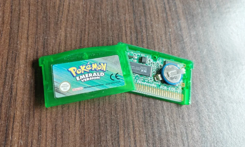 pokemon-emerald-board-rtc-et-flash-1920